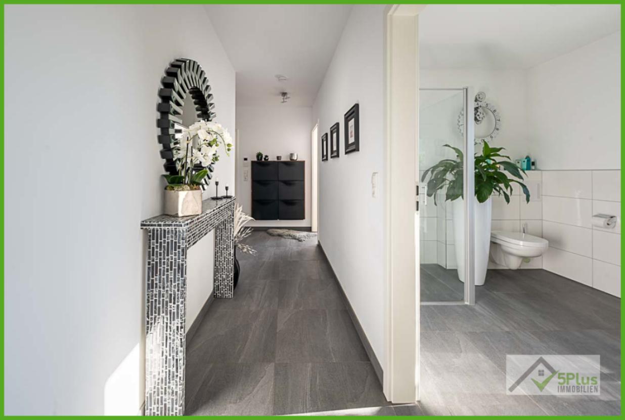 5Plus Immo Penthouse Langerwehe Dielenbereich