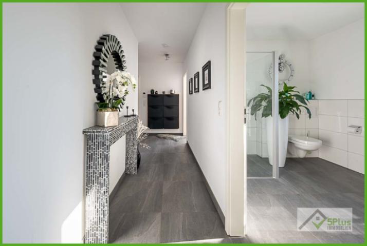 5Plus Immo Penthouse Langerwehe Dielenbereich