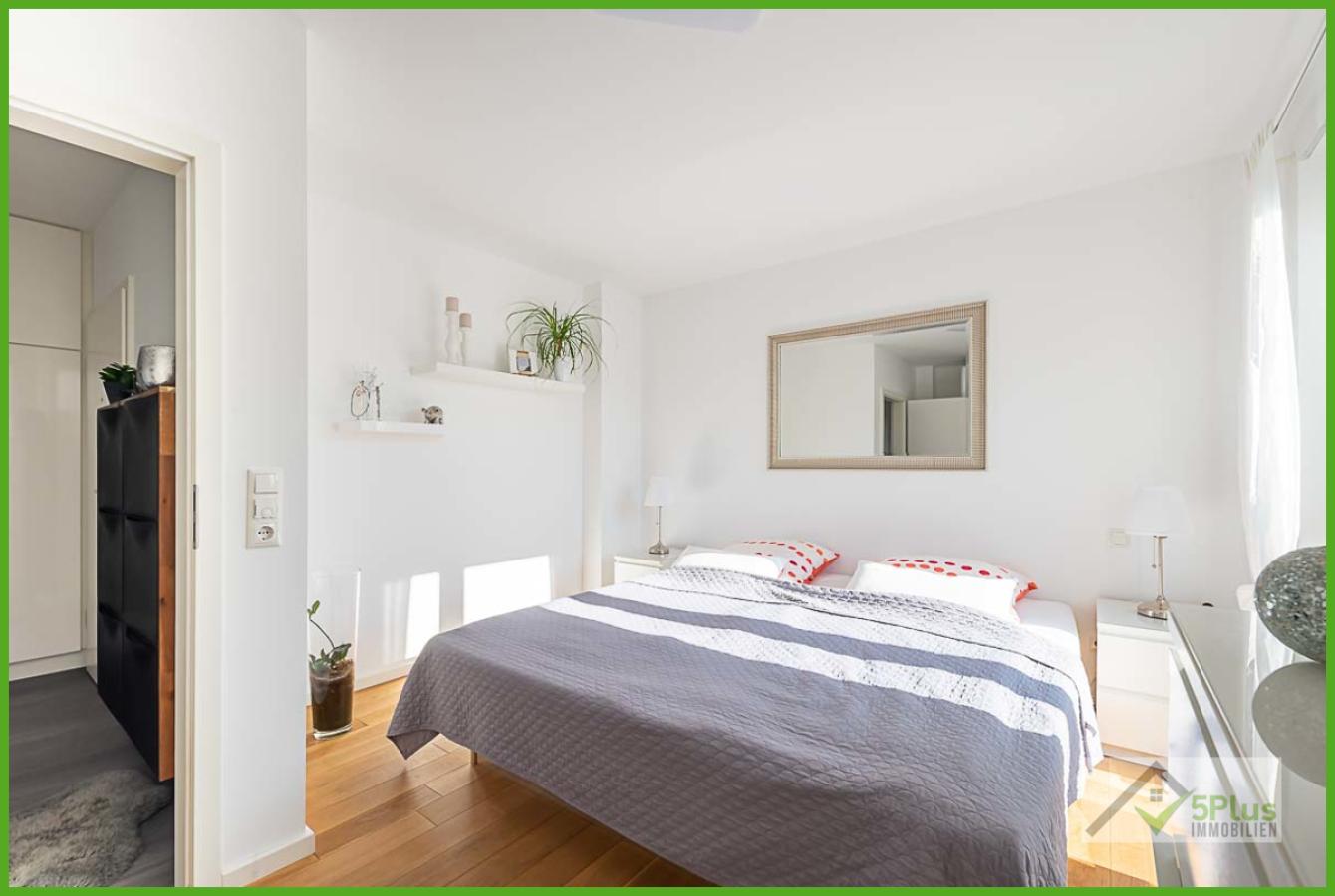 5Plus Immo Penthouse Langerwehe Schlafzimmer