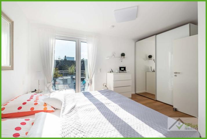 5Plus Immo Penthouse Langerwehe Schlafzimmer