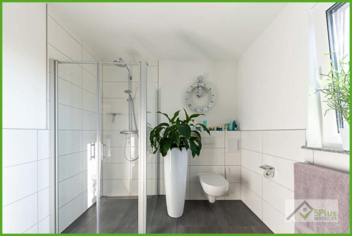 5Plus Immo Penthouse Langerwehe Tageslichtbad