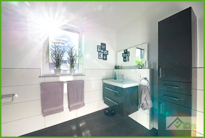 5Plus Immo Penthouse Langerwehe Tageslichtbad