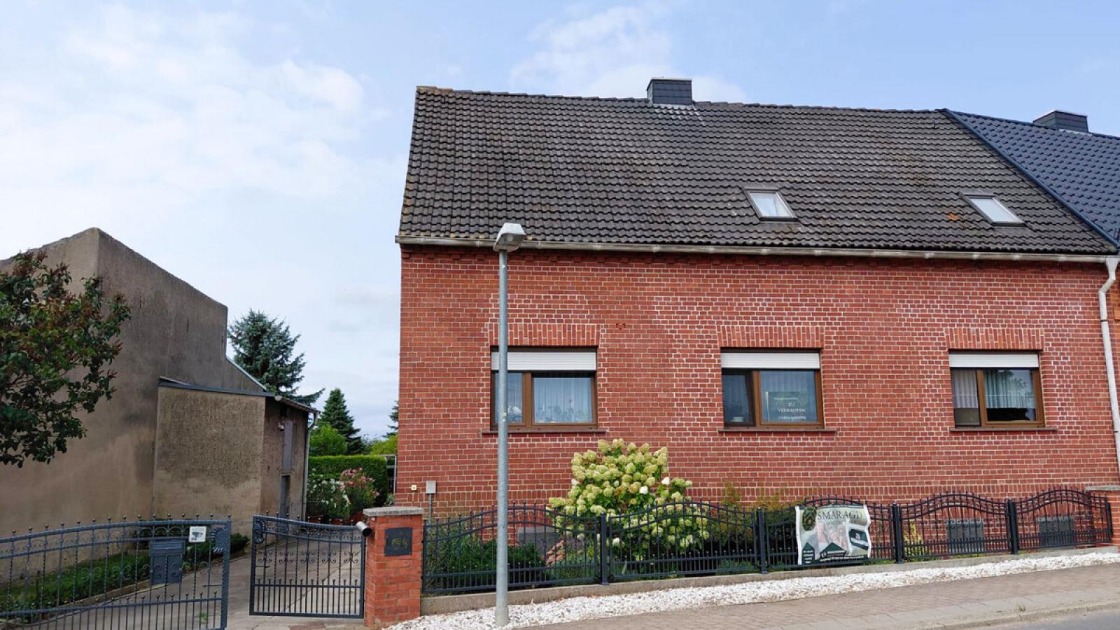 Straßenansicht