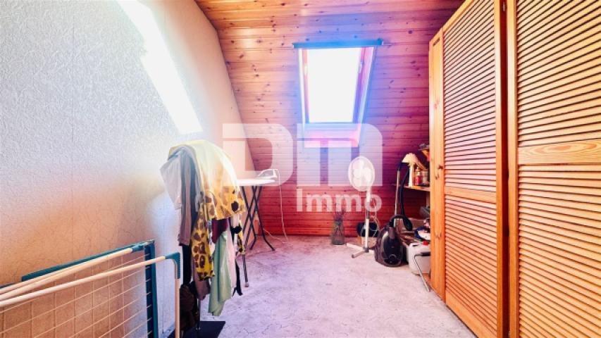 Bestand OG / DG Ankleide / Bügelzimmer