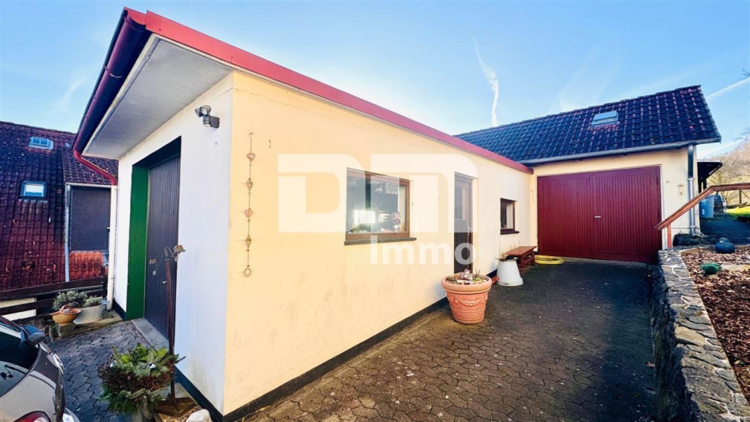 2x Garage + Anbau / Werkstatt