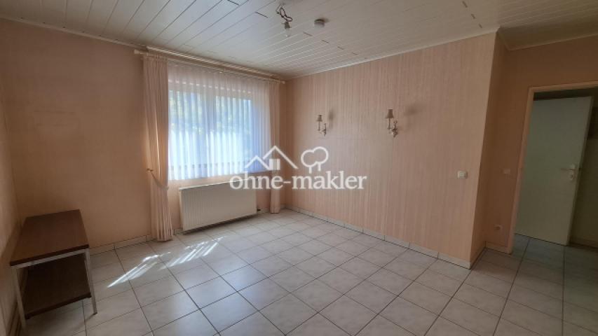 großes Zimmer EG