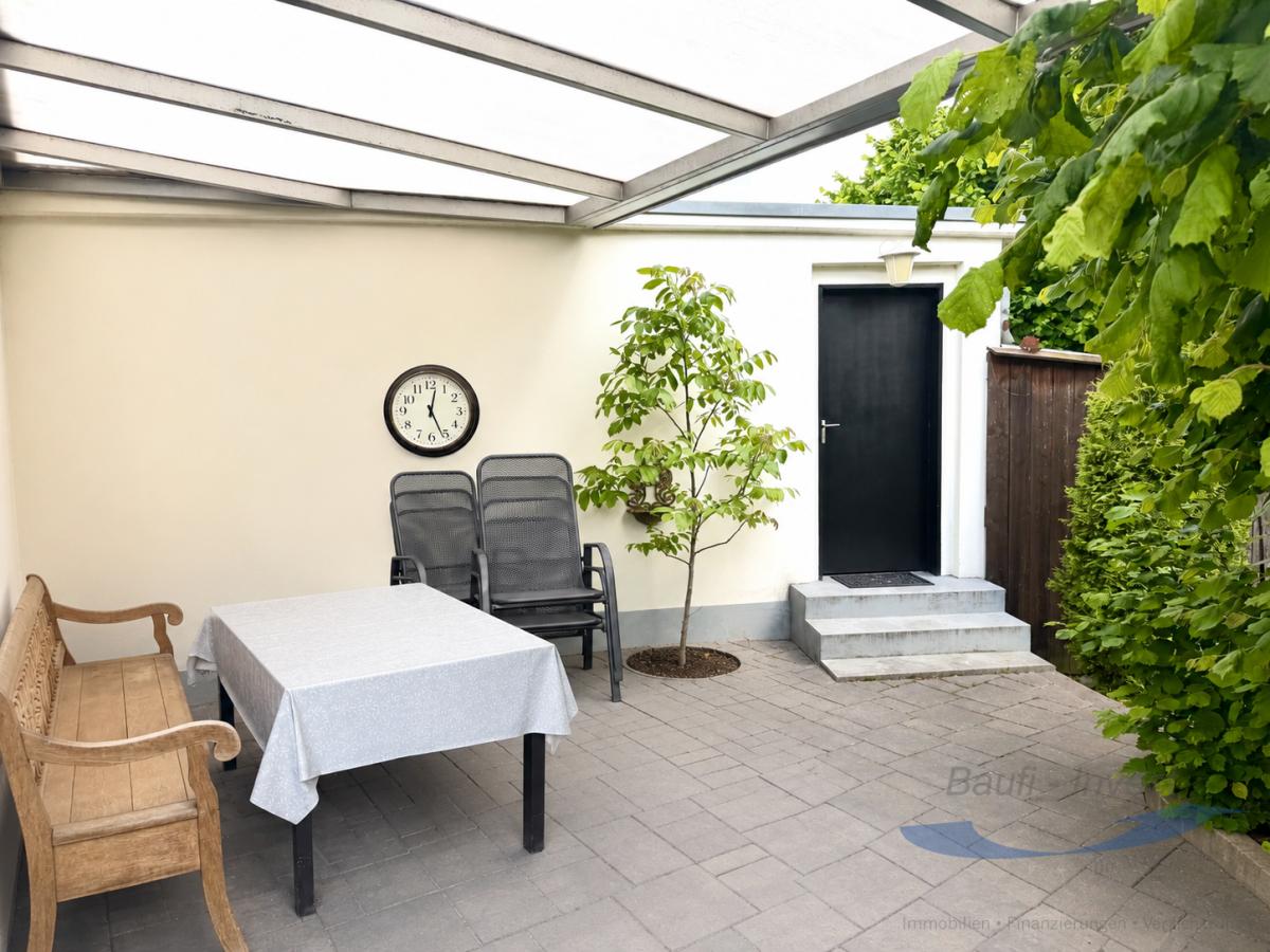 überdachte Terrasse