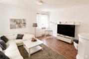 Das ca. 38 m² große Wohnzimmer Foto II