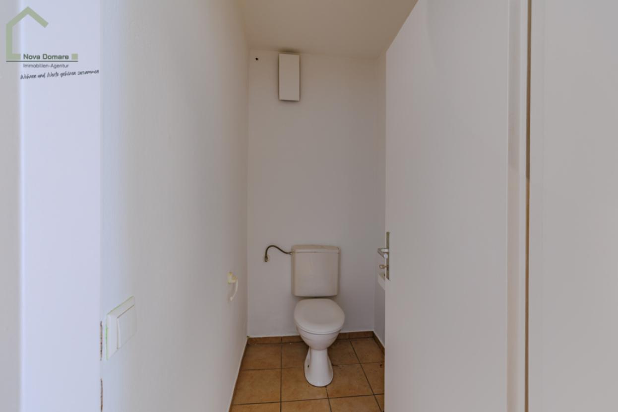 Separate Toilette
