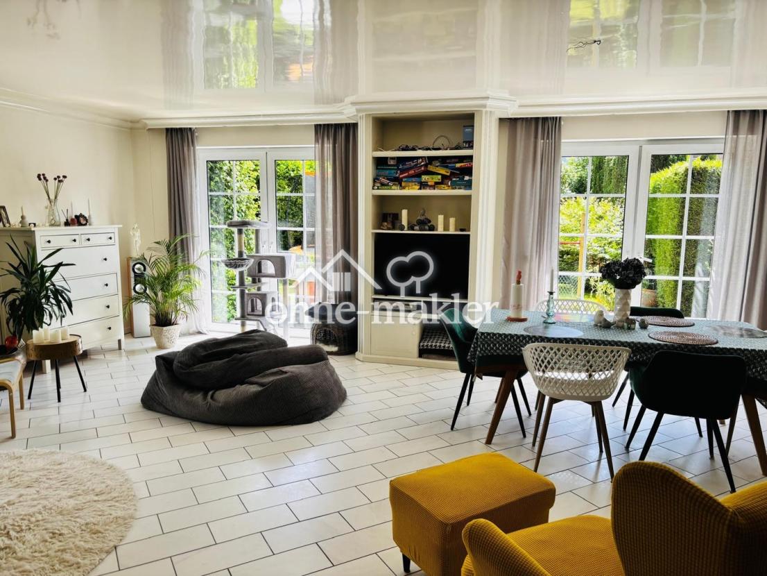 Wohnzimmer OG
