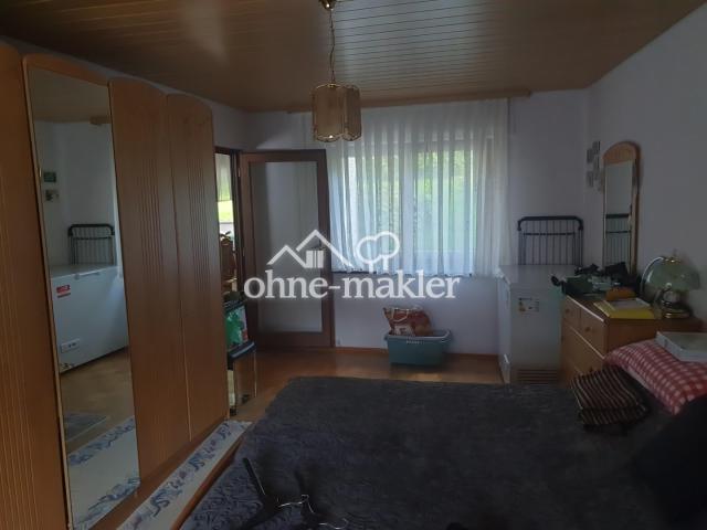 1.OG Schlafzimmer 3-2