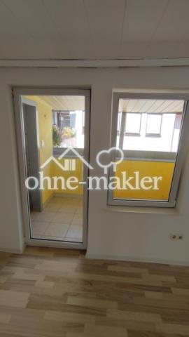 Zugang Balkon von Wohnzimmer