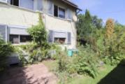 Haus Hinteransicht mit Garten