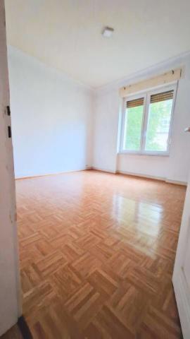 Schlafzimmer (2)