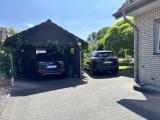 Carport und Stellplatz