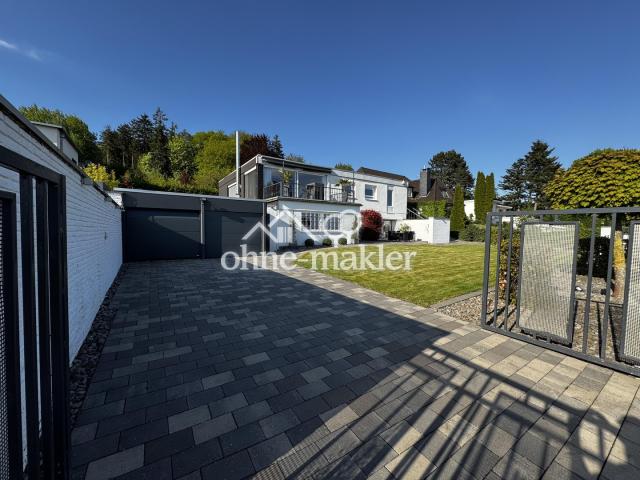 Außenansicht Einfahrt