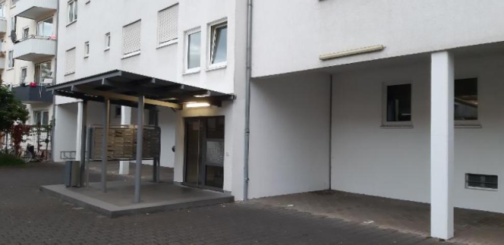 Eingang Gebäude
