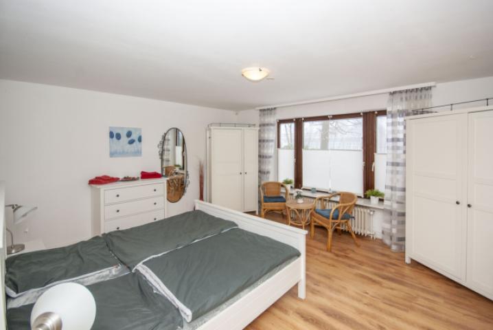 Schlafzimmer - KG