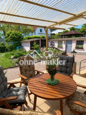 Terrasse mit Gartenblick