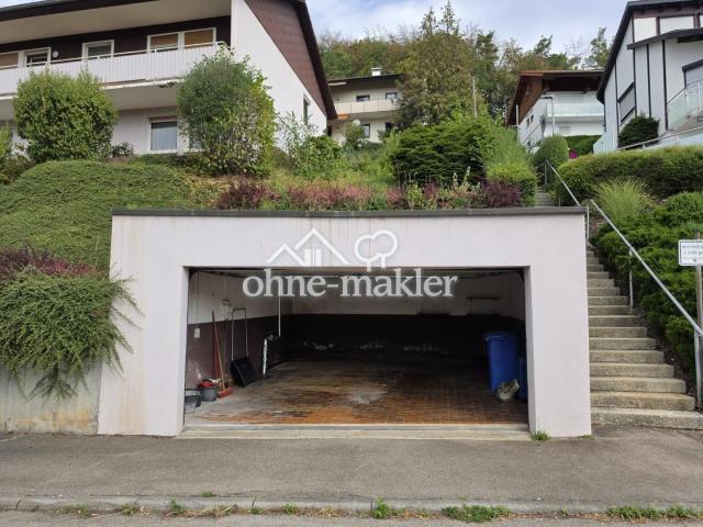 Doppelgarage auf Straßenebene