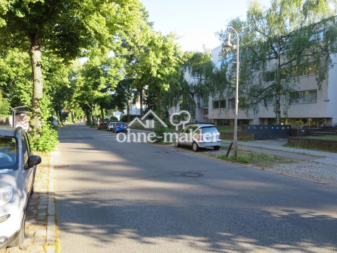 Hausansicht von der Str.