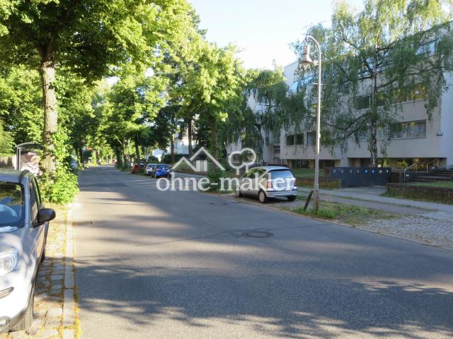 Hausansicht von der Str.