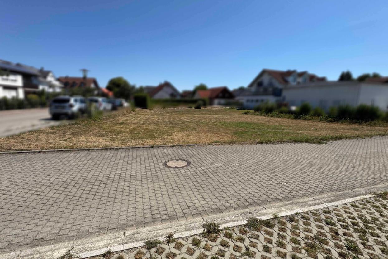 Grundstück