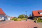 Grundstück von Zufahrt