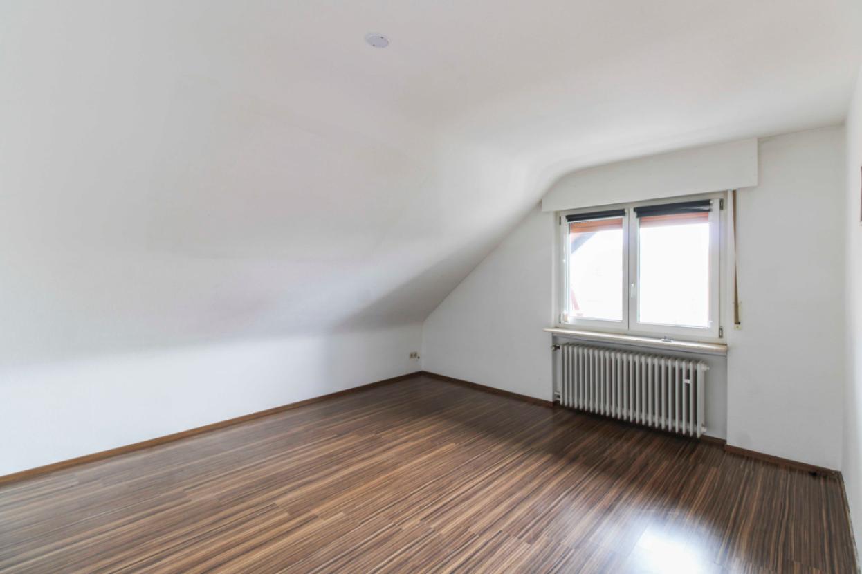 Schlafzimmer DG