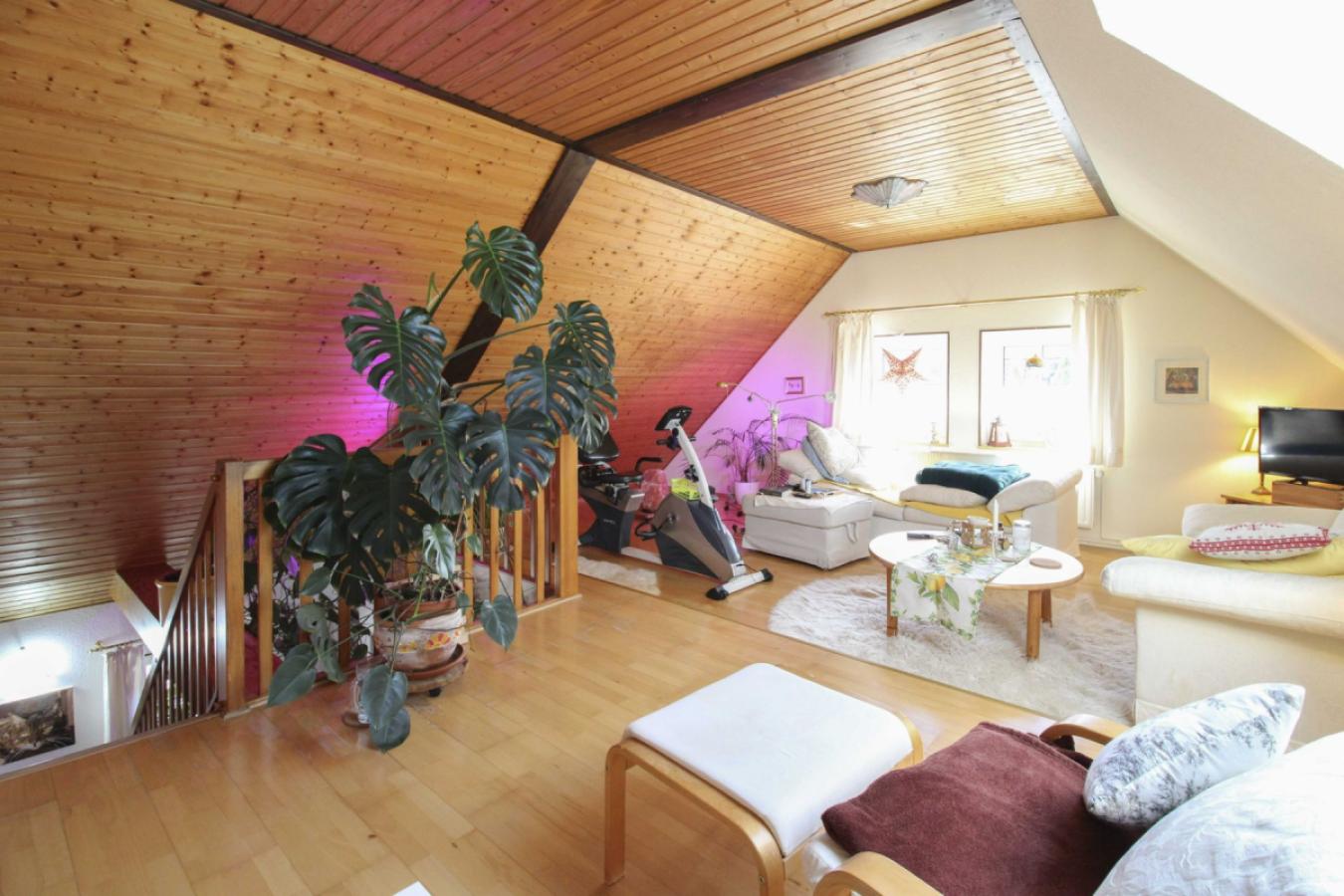 Wohnzimmer DG