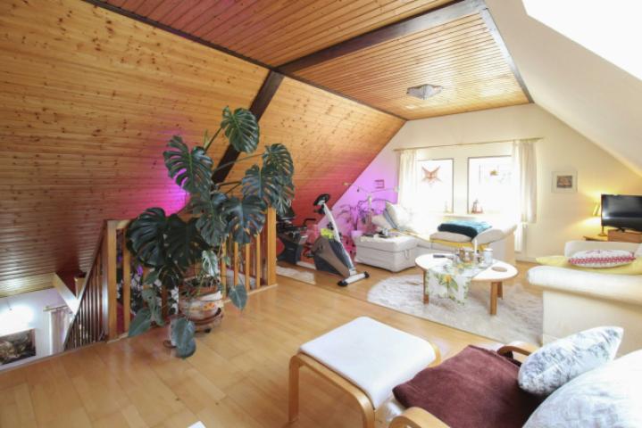 Wohnzimmer DG