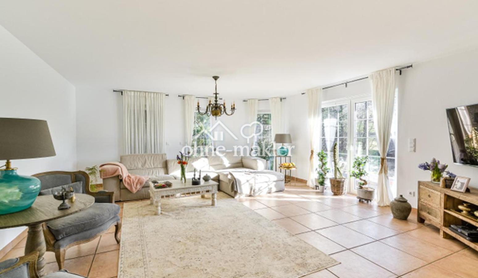 Großes Wohnzimmer