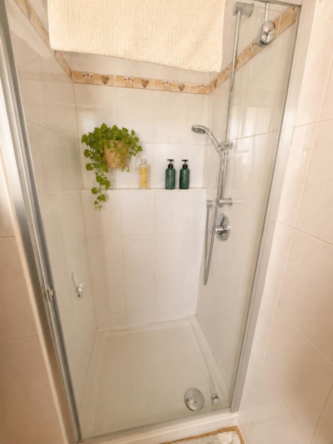 Dusche unten