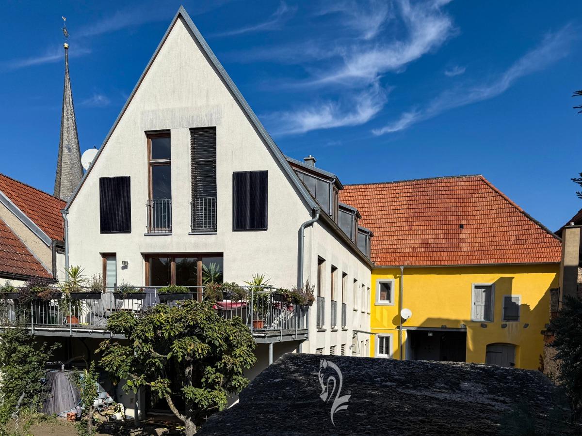 Innenhof mit Neubau