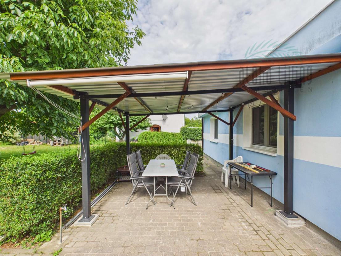 Überdachte Terrasse