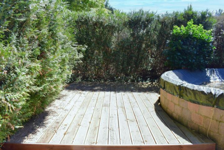 Terrasse am Pool