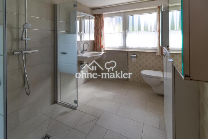 modernisiertes Badezimmer