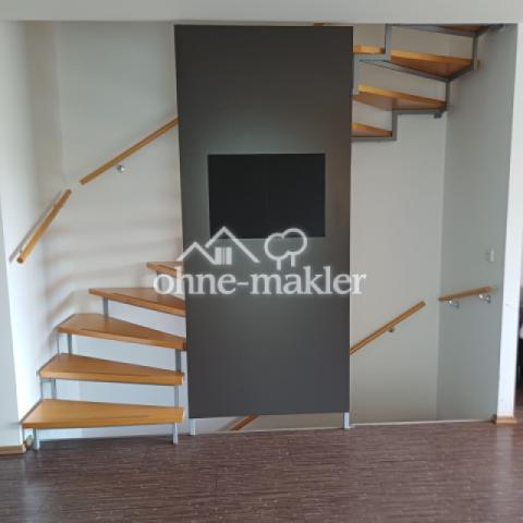 Treppe vom EG ins 1. OG und UG