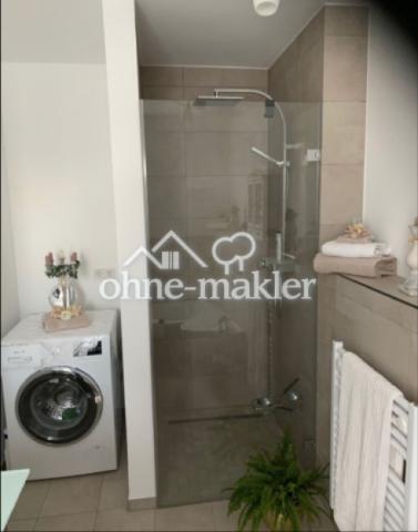 Dusche im Badezimmer