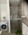 Dusche im Badezimmer