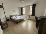 Großes Schlafzimmer