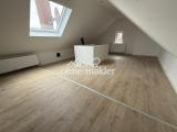 Großes Dachgeschoss Studio