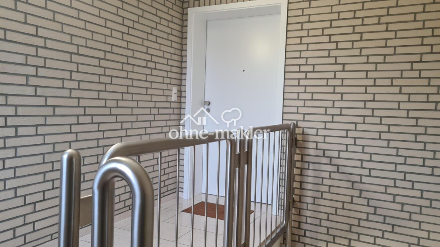 Etage Wohnungseingangstür