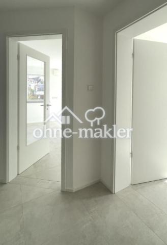 Blick vom Flur in Wohnzimmer