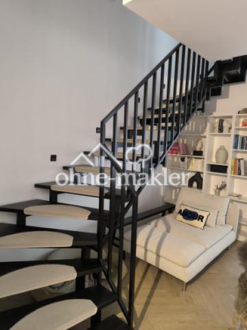 Treppe zum Obergeschoss
