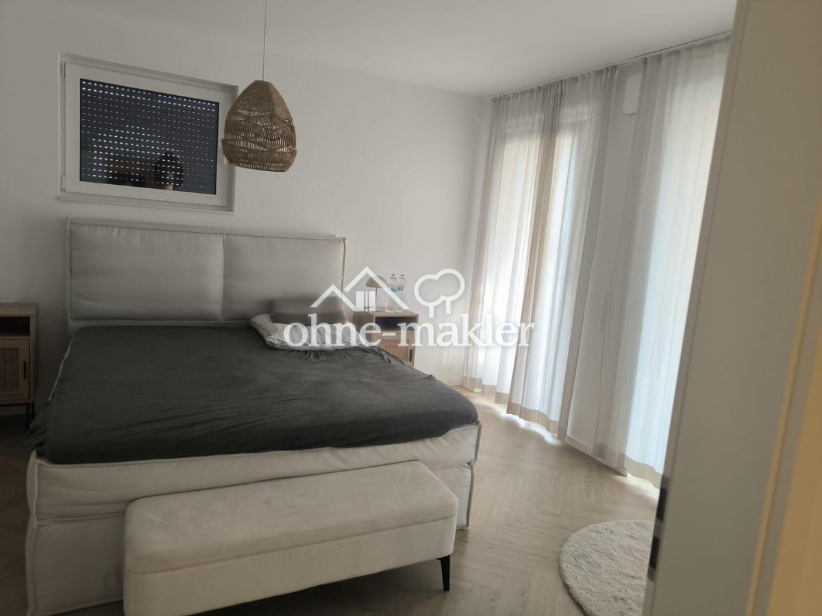 Schlafzimmer Ansicht 1