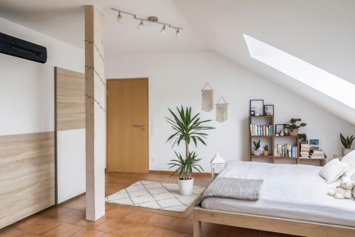 Schlafzimmer DG