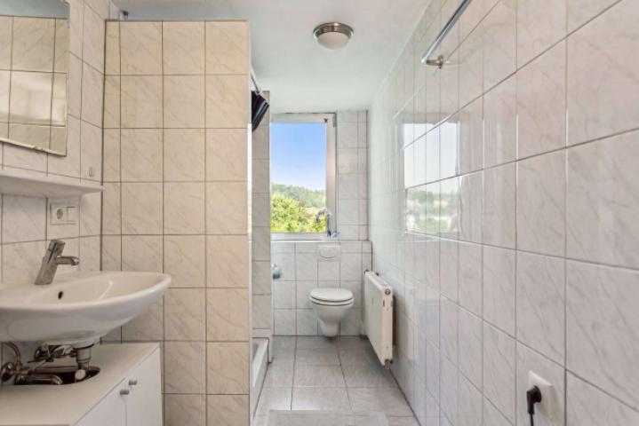 Badezimmer o.l.