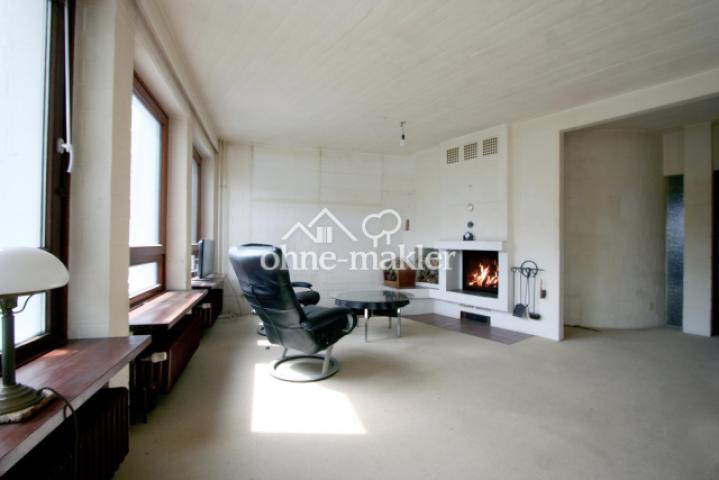 Wohnraum mit Kamin