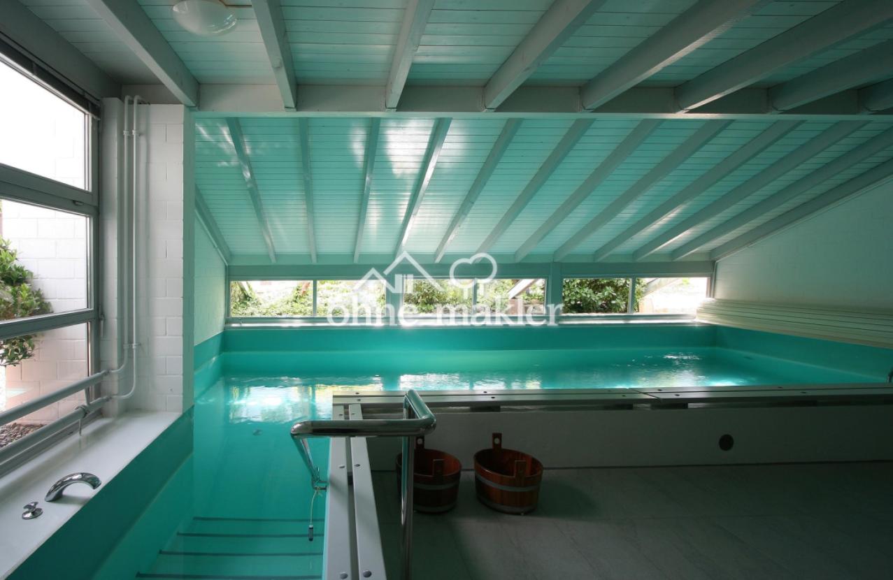 Hallenbad